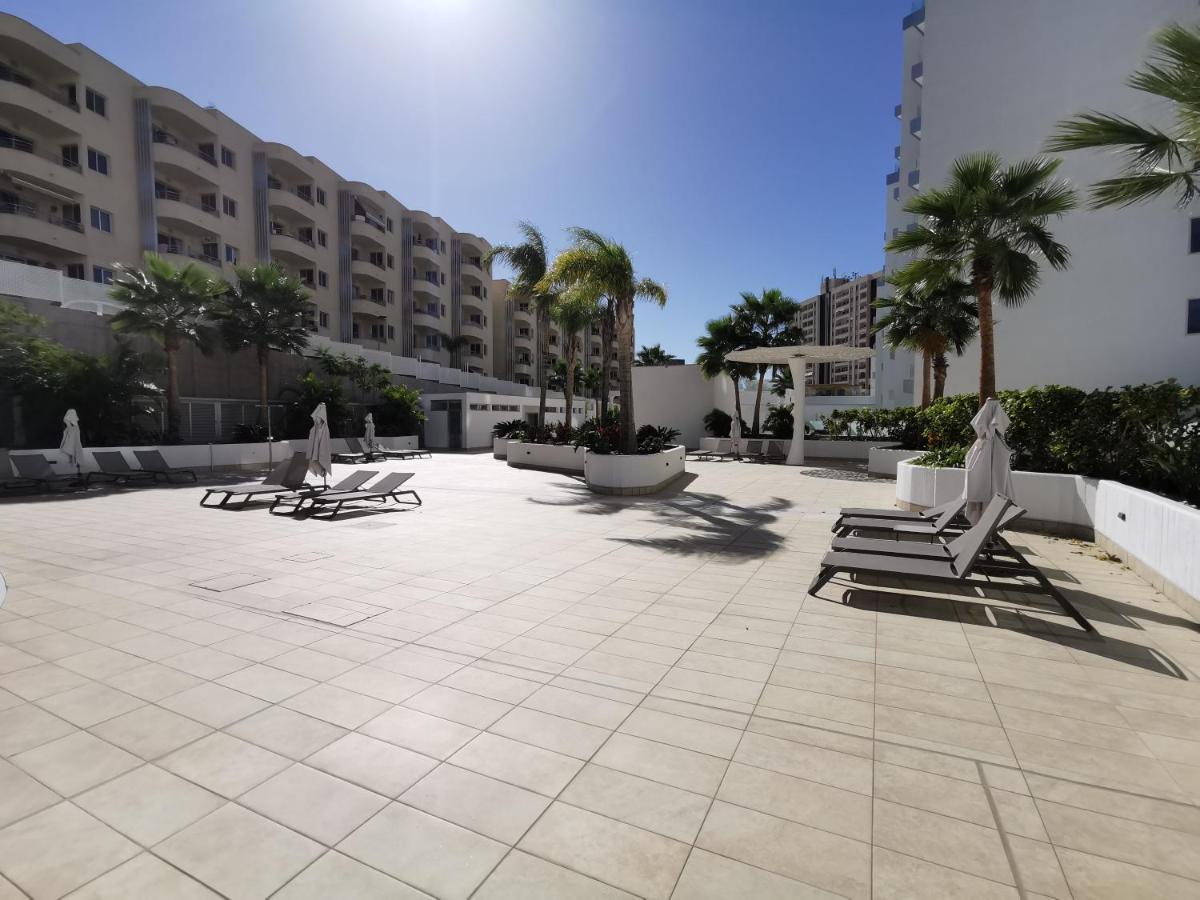Cs Apartmentos, Large Terrace, Wifi! Плая Параизо Екстериор снимка